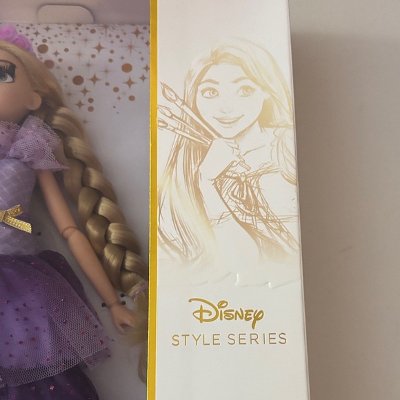 Hasbro Disney Sleeping Beauty Rapunzel in Layered Purple Dress with Gold Star